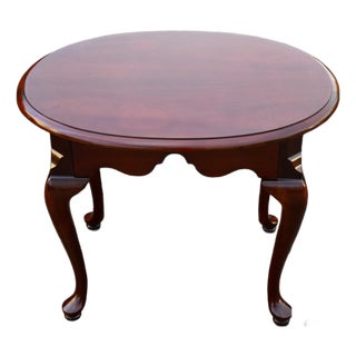 Vintage Thomasville CherryWood Oval Queen Anne Style Side Table W/Pull-Out For Sale