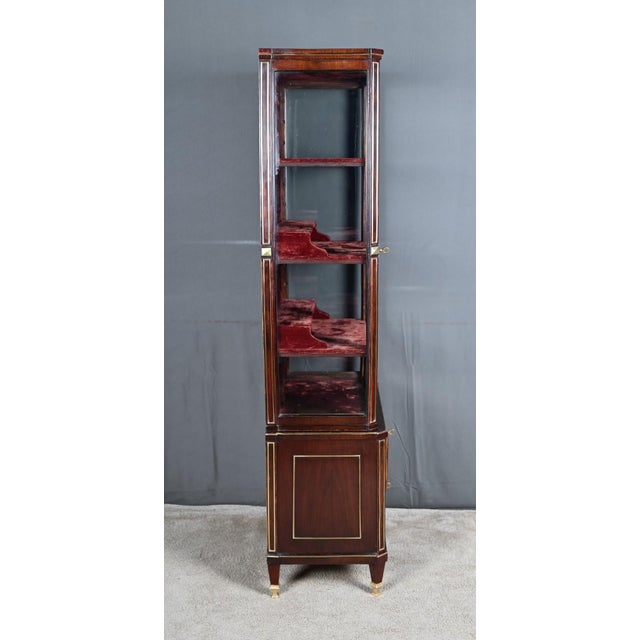 Small Antique Mahogany Display Cabinet, 1890s For Sale - Image 15 of 18