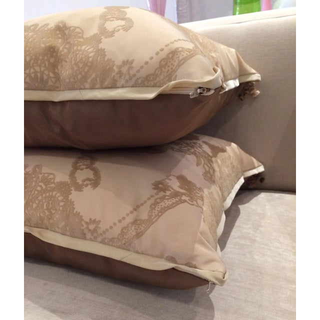Contemporary Cream Flocked Pillows - a Pair For Sale In San Francisco - Image 6 of 10
