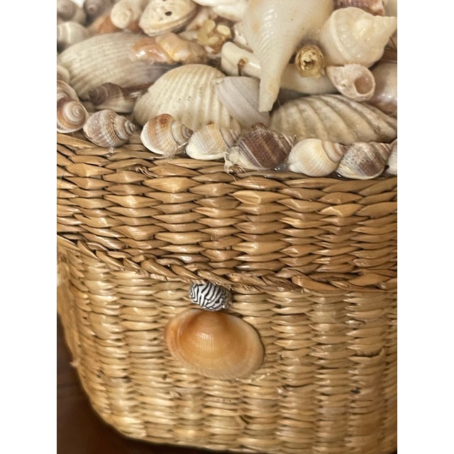 1960s Sea Shell Encrusted Sailors Valentines Box For Sale - Image 4 of 5