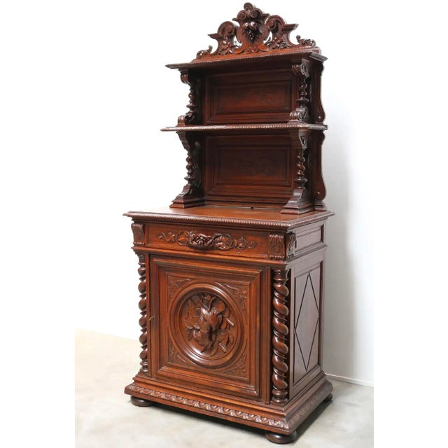 Antique FrenchHunting Cabinet in Barley Twist Oak, 1880 For Sale - Image 14 of 15