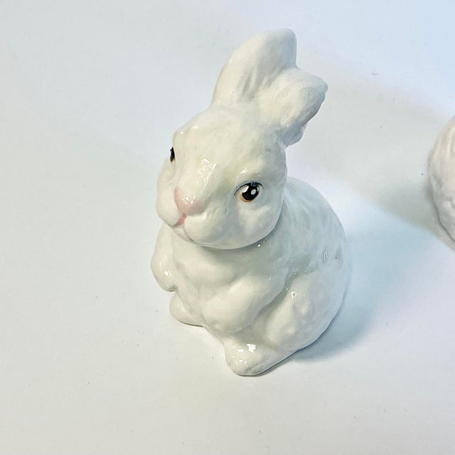 1950s Vintage Boho Chic Arts & Crafts Ceramic Bunny Figural - A Pair For Sale - Image 11 of 15