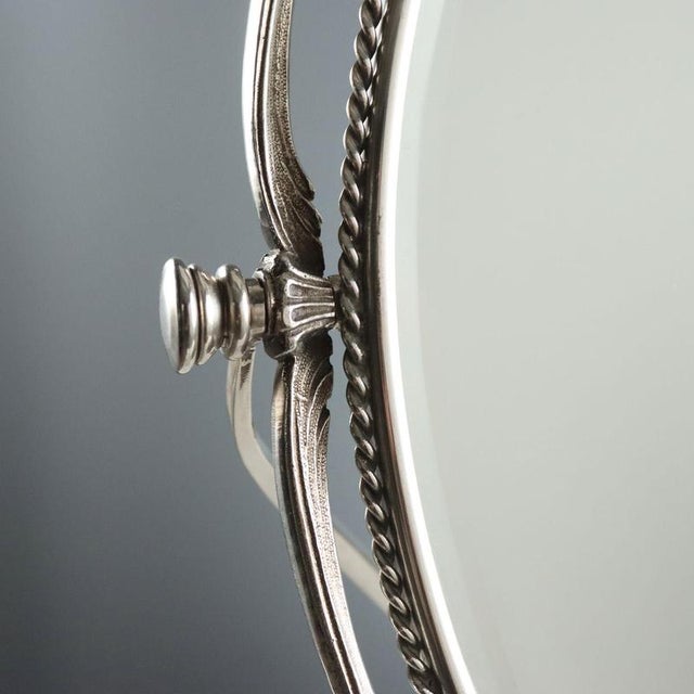 Table Mirror in Silver Metal For Sale - Image 5 of 12