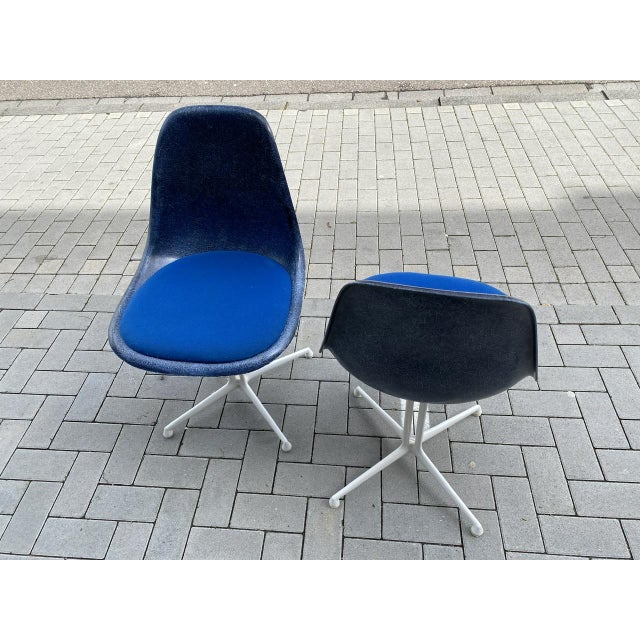 Mid 20th Century Vintage Chairs by Charles & Ray Eames for Herman Miller, 1960s, Set of 2 For Sale - Image 5 of 16