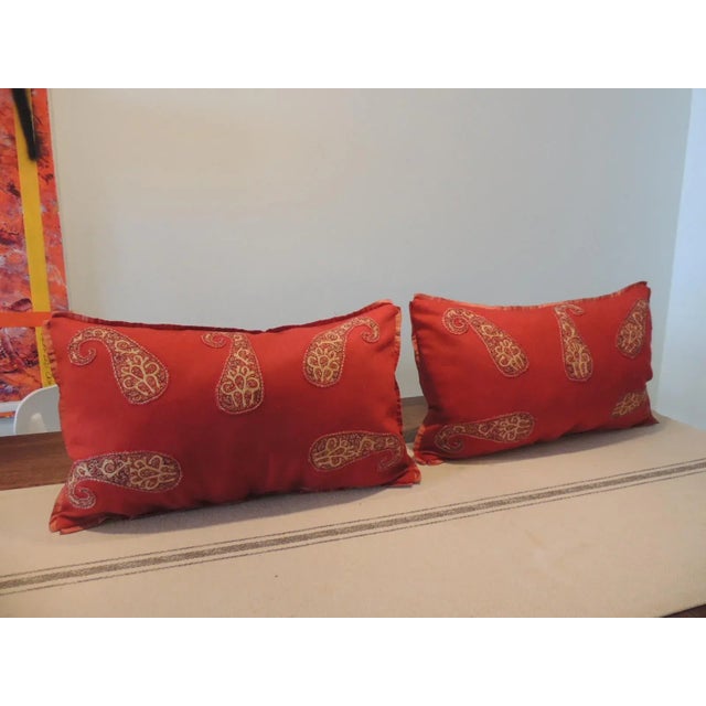Vintage Red Felt Paisley Applique Lumbar Decorative Pillows - Set of 2 For Sale - Image 4 of 7