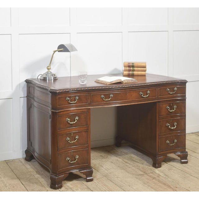 Mahogany Twin-Pedestal Desk, 1890s For Sale - Image 4 of 14