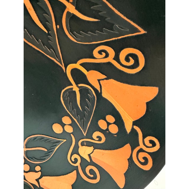 Metal Pair of Vintage Handmade Chilean Copper Floral Wall Plates, 15” For Sale - Image 7 of 9