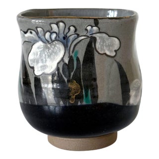 Japanese Ceramic Teacup by Makuzu Kozan Meiji Period For Sale
