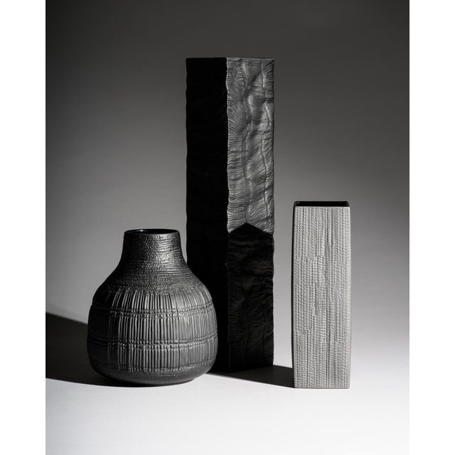 1980s Black Porcelain Vase Trio by Martin Freyer and Elsa Fischer-Treyden for Rosenthal, 1960s, Set of 3 For Sale - Image 5 of 18