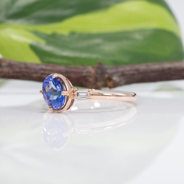 Metal Aaa Tanzanite Ring With Earth-Mined Diamond Accents: Solid 14k Gold, 7x5mm, Size 6.75 For Sale - Image 7 of 9