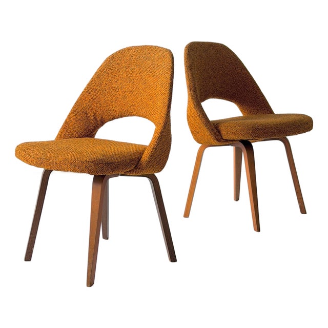 1960s Armless Executive Chairs With Wood Base by Eero Saarinen for Knoll Associates For Sale