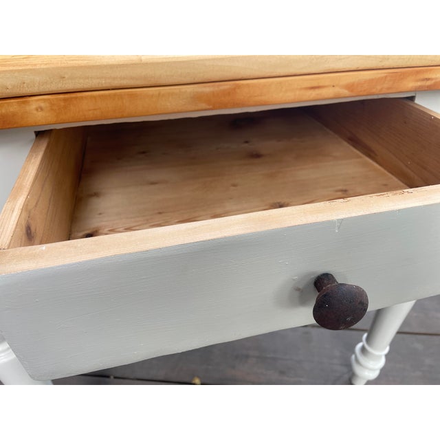 Cream Antique Extendable Table, 1890s For Sale - Image 8 of 18