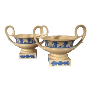 Early 19th Century English Regency Wedgwood Vase Urns of Greek Kantharos - A Pair