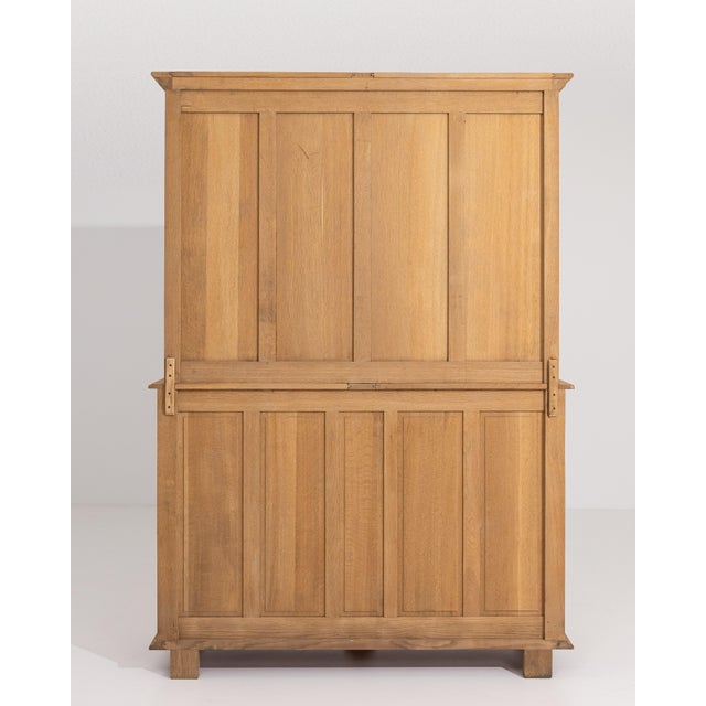 French Louis XV Oak Cupboard, Rococo Style, France, 19th Century For Sale - Image 3 of 18