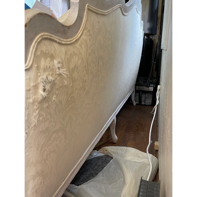 Louis XV Style Vintage White Settee For Sale - Image 9 of 11