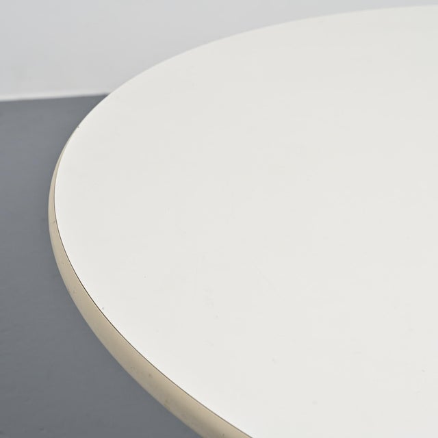 Silver Round Table by Charles and Ray Eames for Herman Miller, 1970 For Sale - Image 8 of 9