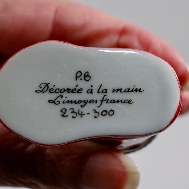 Late 20th Century Limoges Kittens in a Christmas Stocking Box For Sale In Cincinnati - Image 6 of 9