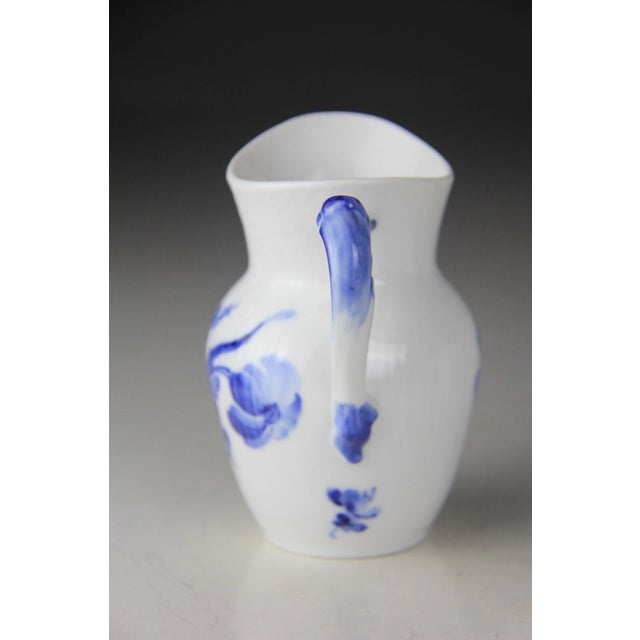 Vintage MCM Royal Copenhagen Blue Flowers Curved Large Sugar Bowl & Creamer Set For Sale - Image 11 of 12