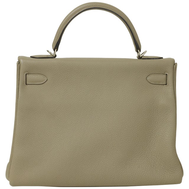 Hermès Hermès Kelly 32 Gris Mouette Togo Palladium Hardware 2018 For Sale - Image 4 of 5