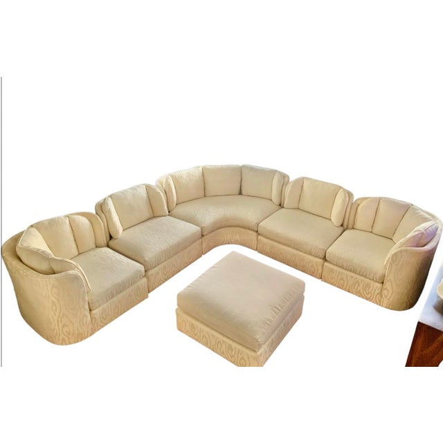 Vintage Midcentury Modern modular couch for sale. Manufactured by Henredon, and part of the Folio 500 series. It is a six...