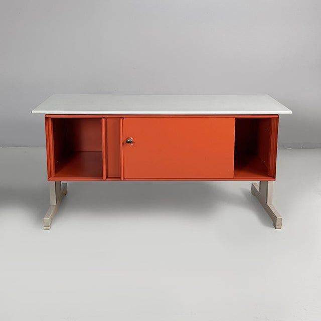 Italian Orange Metal Sideboard by Ettore Sottsass for Olivetti, 1970s For Sale - Image 3 of 18