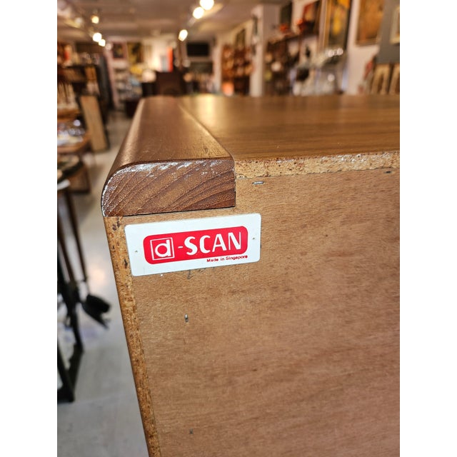 1960s D-Scan Dresser Set. 12 Drawer LowBoy and Gentlemans Dresser Set, 2 Pieces For Sale In Seattle - Image 6 of 9