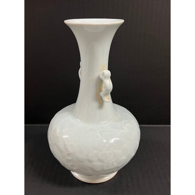 Late 20th Century Chinese Art Antique White Glazed Porcelain Qingbai Vase For Sale - Image 4 of 11