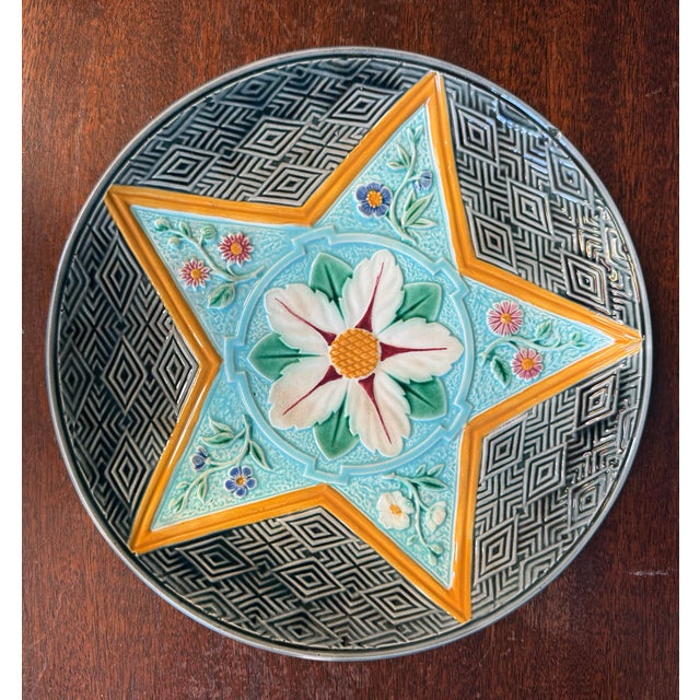 Wedgwood Wedgwood Majolica Chrysanthemum Star-Form Plate With Geometric Ground, C. 19th Century For Sale - Image 4 of 4