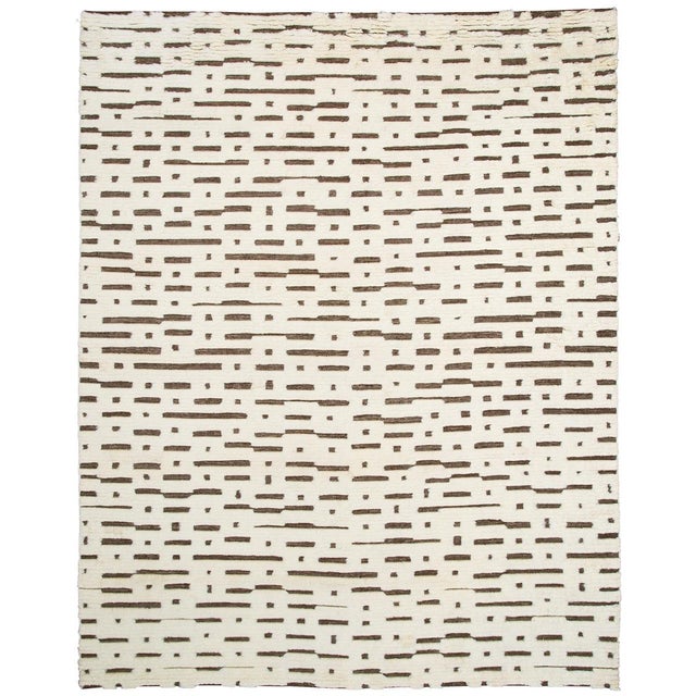 2020s Schumacher Abstract Ikat Rug In Ivory & Brown For Sale - Image 5 of 6