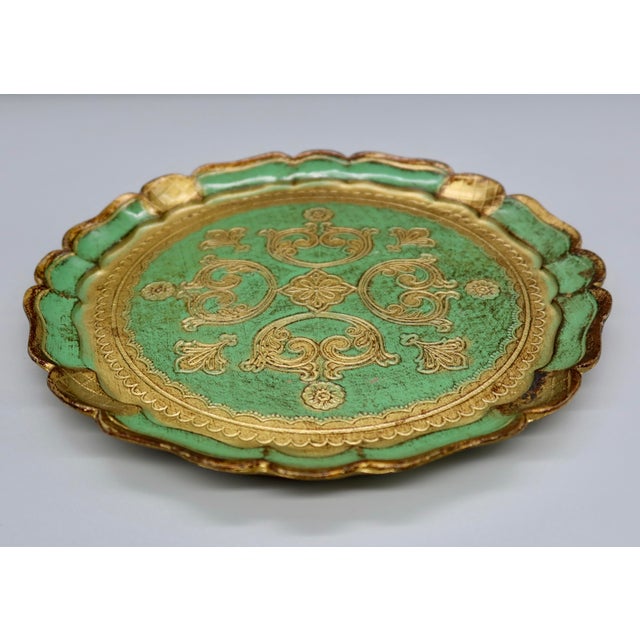 Green Late 20th Century Round Italian Florentine Gilt Tray For Sale - Image 8 of 8