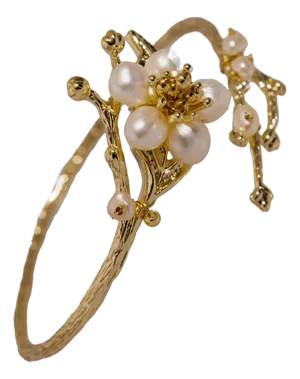 Floral Pearl & Gold Elegant Bridal Bracelet