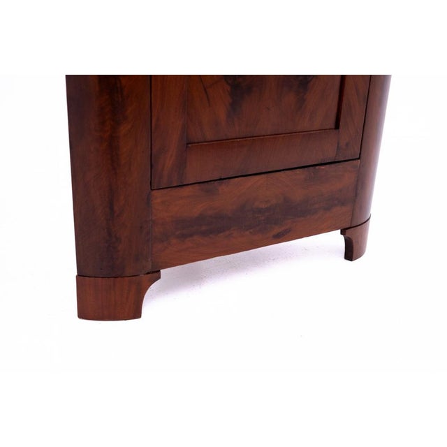 Antique corner chest of drawers from the late 19th century, Northern Europe. Furniture in very good condition, after...