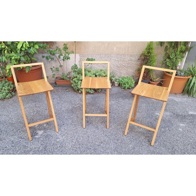 Mod Astool Stools in Light Wood by Giacomo Moor, 1990s, Set of 3 For Sale - Image 6 of 6