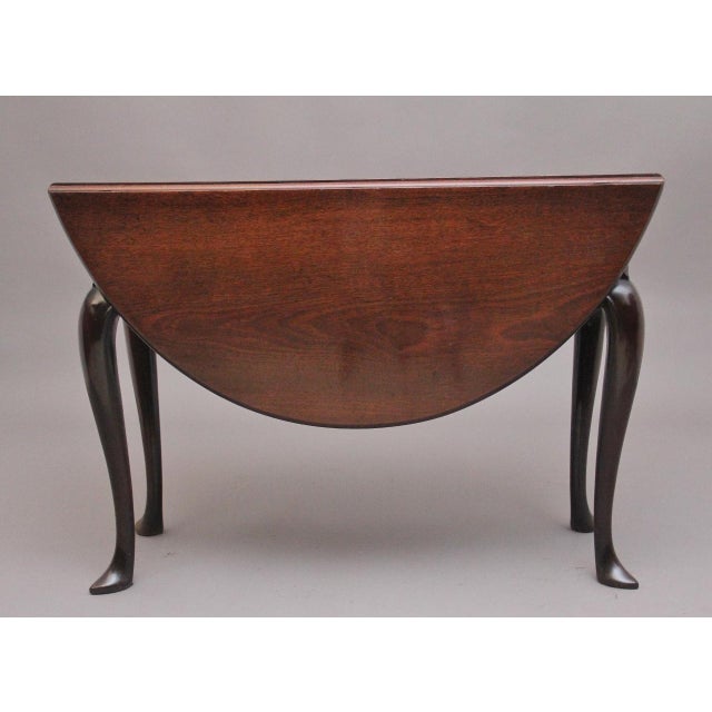 Brown Mahogany Drop Leaf Table, 1780s For Sale - Image 8 of 11