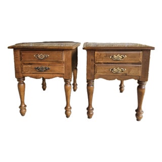 Vintage Sterlingworth Colonial Revival End Tables (Pair) For Sale