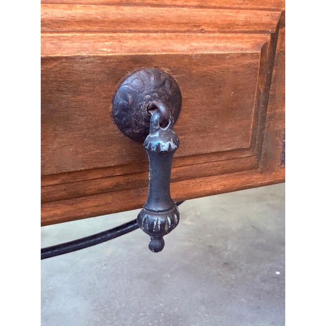 Early 20th Century Spanish rectangular coffee table with turned legs and four drawers For Sale - Image 14 of 18