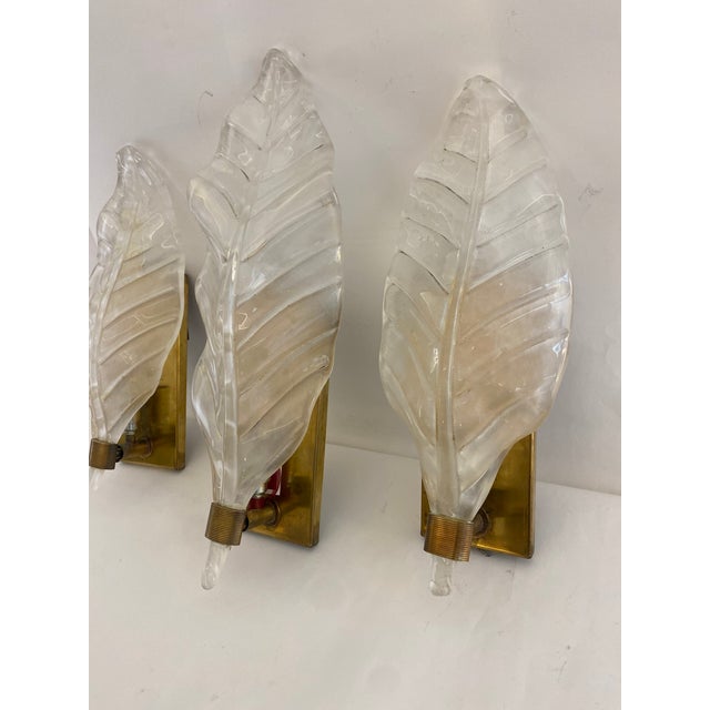 1940s Glass Leaf Wall Lights with Gold and Brass Inclusions, 1940s, Set of 3 For Sale - Image 5 of 7