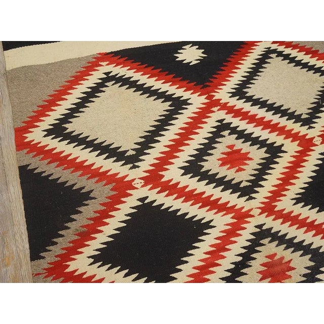 1940s Gray Zig Zag Tribal Antique American Navajo Carpet 3'9" X 6' Flatweave Wool Rug For Sale In New York - Image 6 of 11