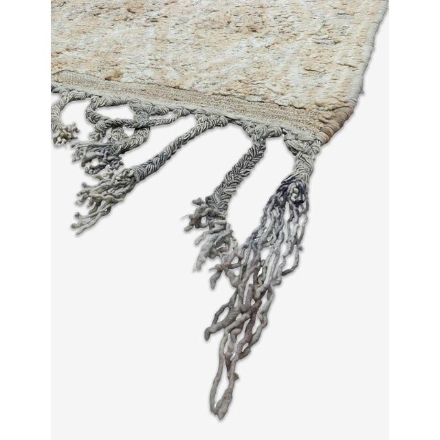 1980s Moroccan Vintage Beni Mguild Wool Rug - 9.8 X 6.5 Ft For Sale - Image 5 of 6