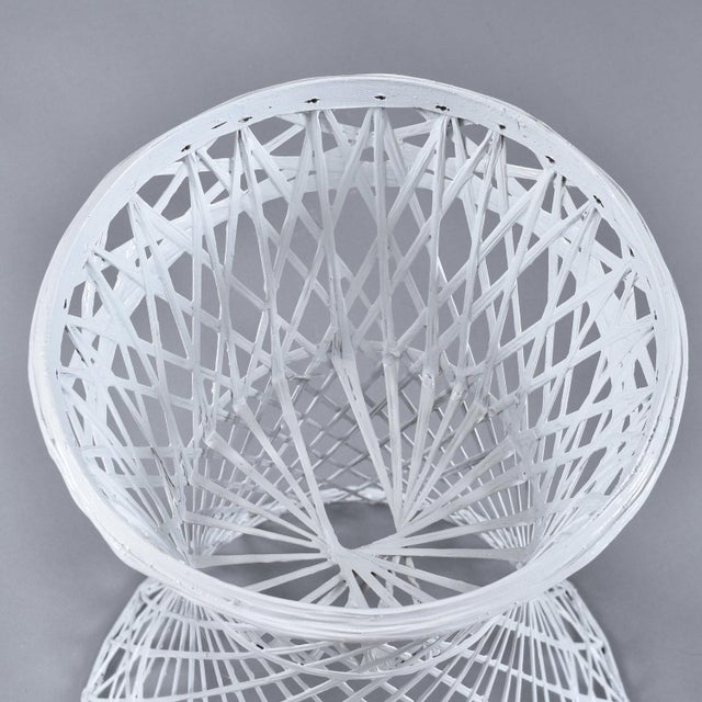 Rare opportunity to buy a group of 3 Russell Woodard vintage spun fiberglass planters. This group of 3 planters have been...