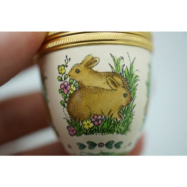 Paint Halcyon Days Enamels England Easter Bunny Rabbit Egg Trinket Pill Box 2" For Sale - Image 7 of 12