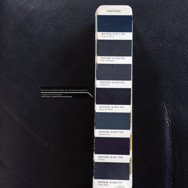 9705 Leather Four Seater Blue Sofa from Himolla For Sale - Image 6 of 16