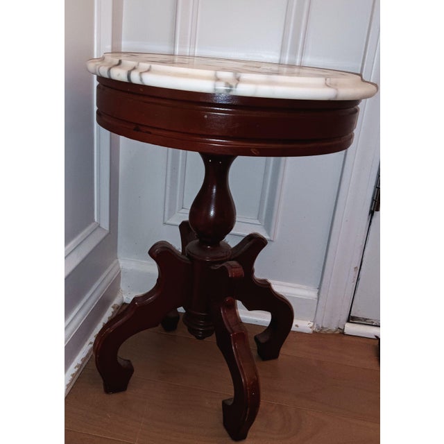 1920s 1920s Victorian-Style Mahogany & Marble Parlor Table. For Sale - Image 5 of 11
