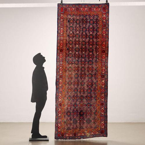 Bidjar rug in cotton and wool, manual production, large knot. This piece is attributed to the mentioned designer/maker. It...