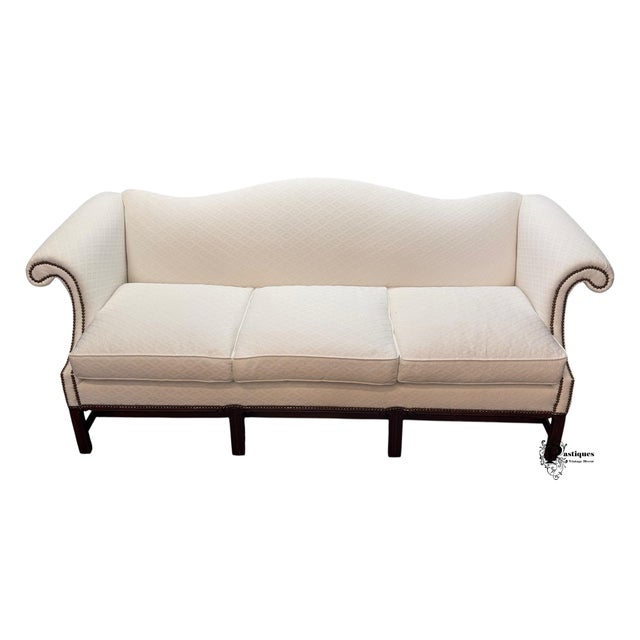 Hickory Chair Furniture Company Vintage Chippendale Style Mahogany Frame Camel Back Ivory Geometric Print Upholstered Sofa For Sale - Image 4 of 9