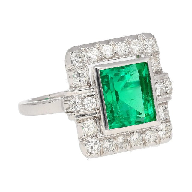 Modern 1960s 2.86 Carat Afghan-Chinese Minor Oil Emerald & Diamond Halo Ring in 18k Gold Size 6 For Sale - Image 3 of 11