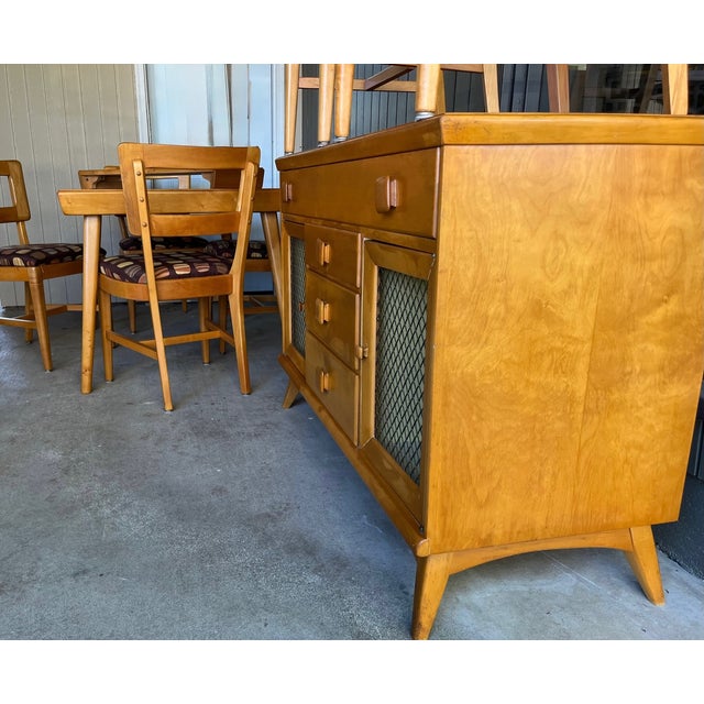 Mid-Century Modern Honey Finish 8-Piece Dining Set — In the Style of Heywood-Wakefield For Sale - Image 9 of 12