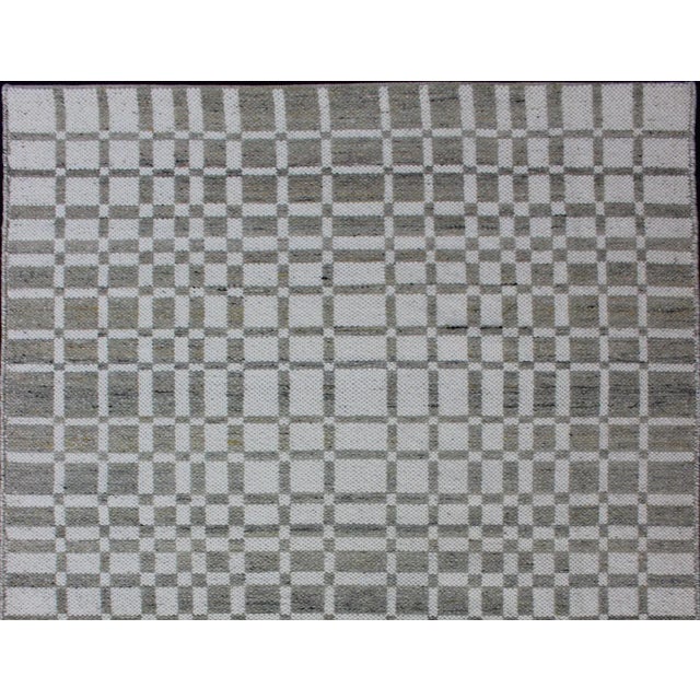 Modern Kilim Rug With Geometric Checkered Pattern in Gray and Ivory Tones For Sale - Image 4 of 13