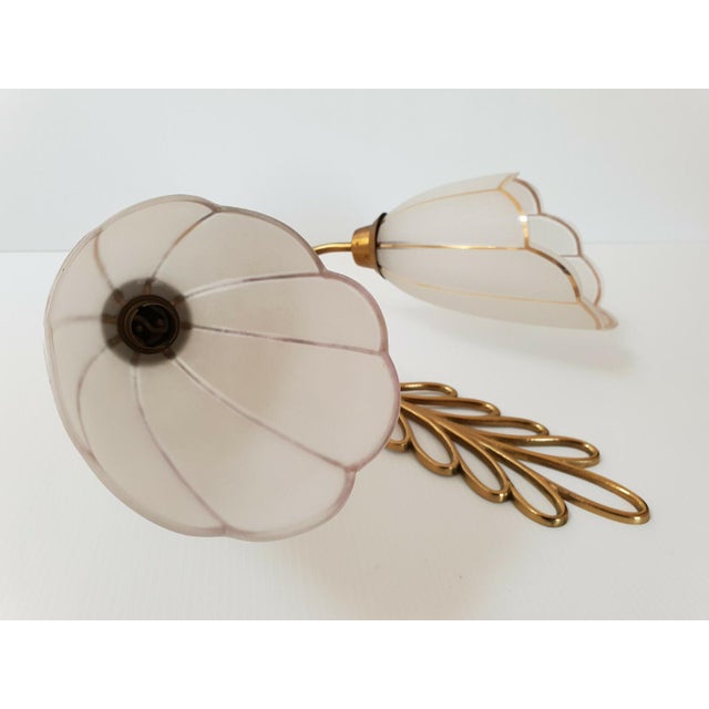 Large Vintage Leaf Wall Light in Gilded Brass and Glass, 1950s For Sale - Image 4 of 6