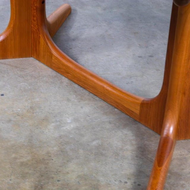 Late 20th Century Scandinavian Modern Teak Dining Table Expanding Oval Attr. To Skovby Furniture For Sale - Image 16 of 18